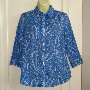 Talbots Petites blue & white paisley print button down shirt